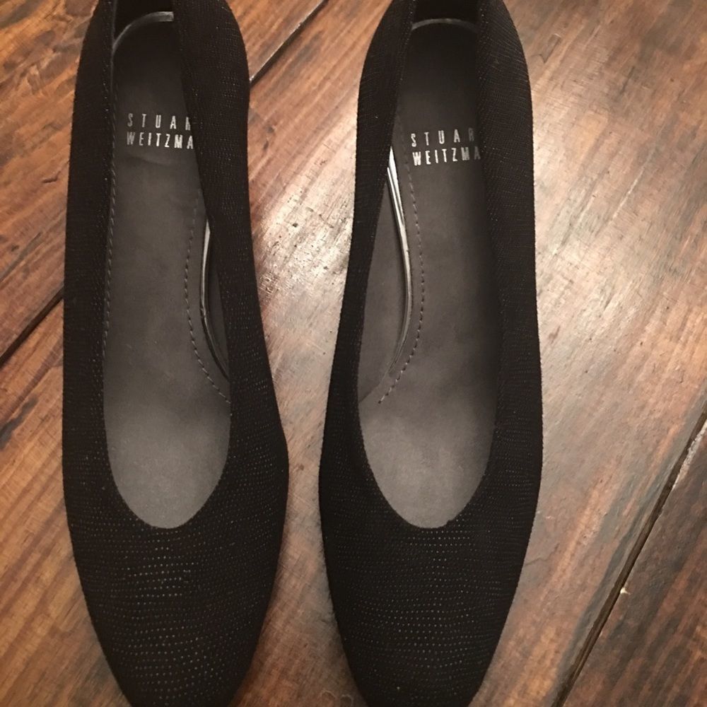 ⬇️ $30 Black Stuart Weitzman Heels